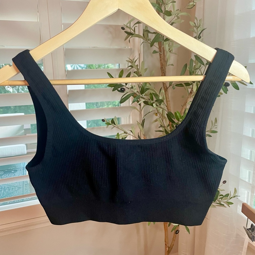Ribbed Black Sports Bra/Cropped Tank - Size M